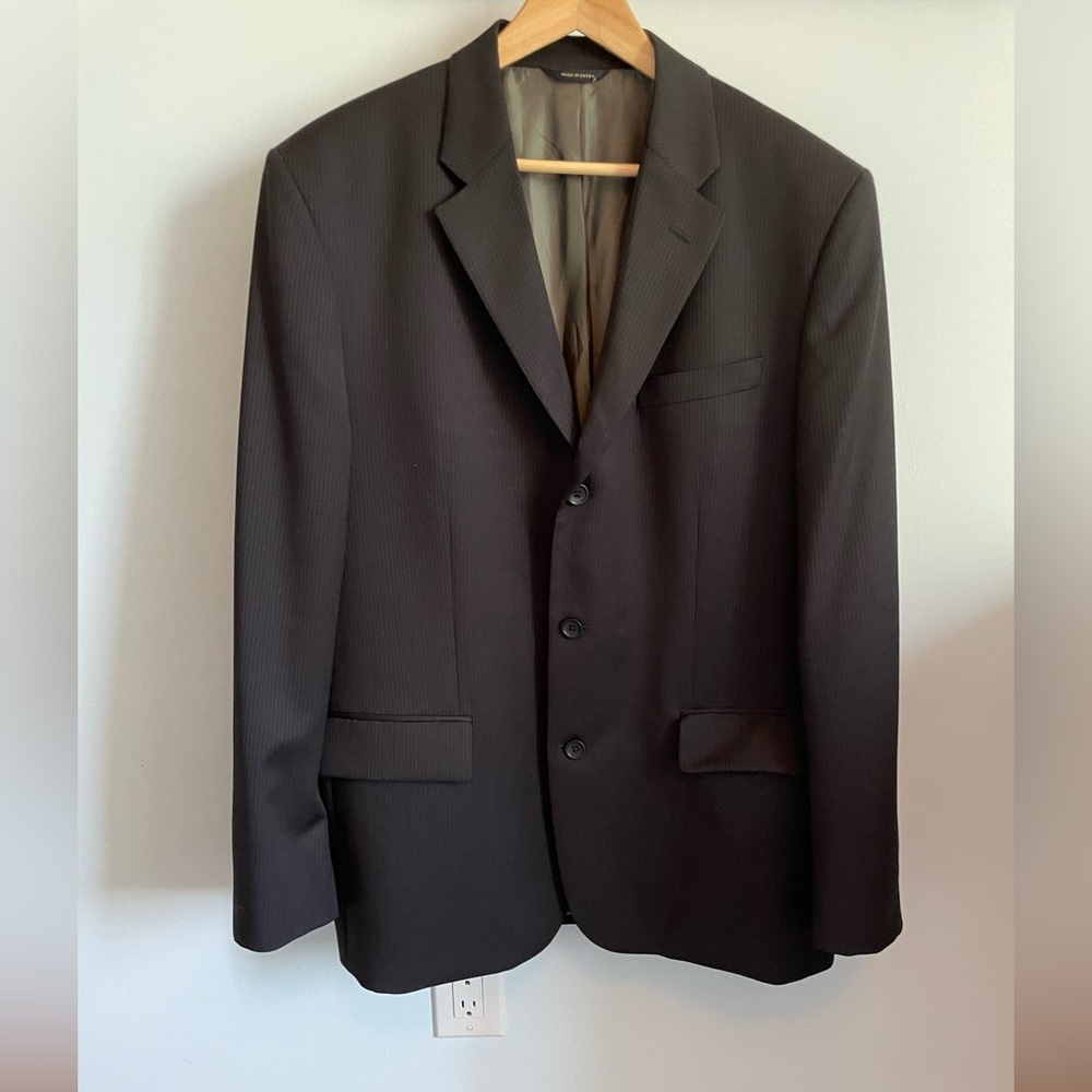 Banana Republic Men’s fine wool navy suit